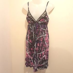 3 for $25 Bundle Sale- Wilderness Dreams Chemise, Size Medium